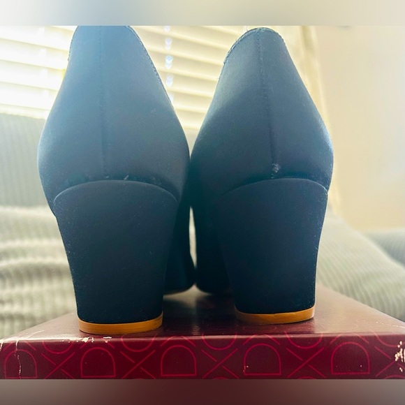 Coloriffics Navy Blue Chunky Heel Satin Pumps 10W - Picture 4 of 5
